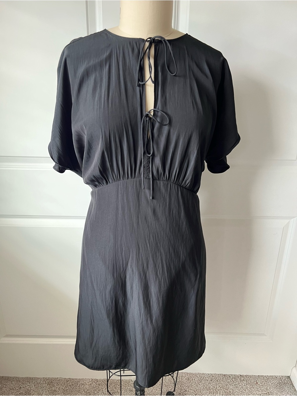 Black Short Sleeve Tie-Front Dress
